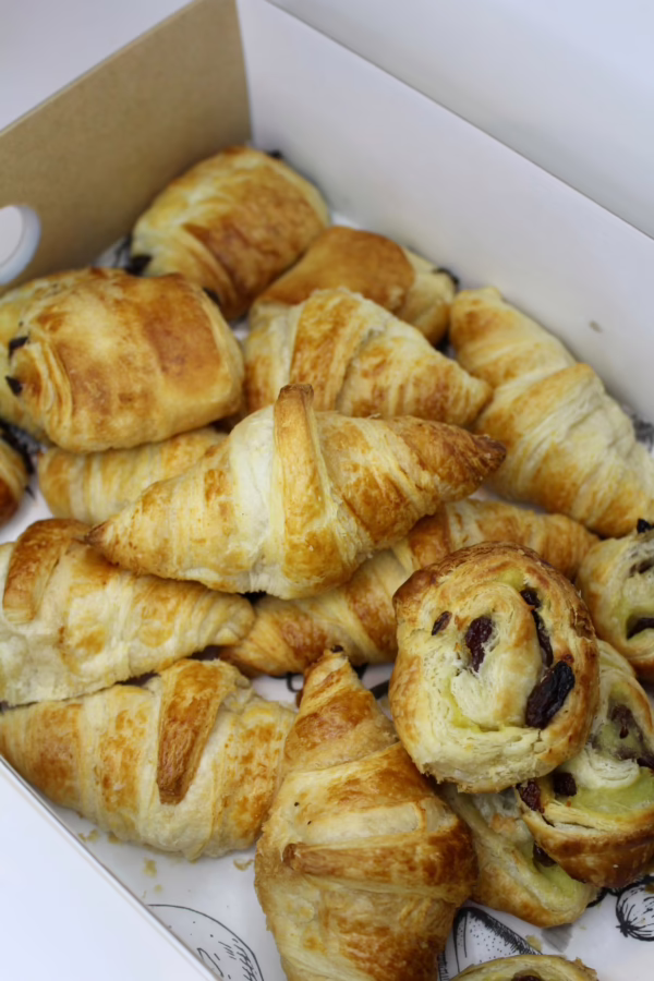 Selection of 20 Mini Pastries