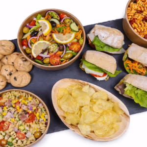 Buffet N°1 - Sandwiches, salads, crisps and cookies