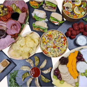 Buffet N°4 - Sandwiches, salads, falafels, gyozas, cheese platter, charcuterie platter, crisps and cakes