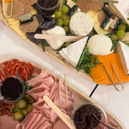 Buffet selection of meats, cheeses & crackers
